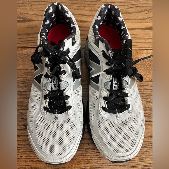 New Balance Run Disney 2015 Minnie Mouse Running Shoes Size 8 ❤️🖤 - Picture 3 of 15